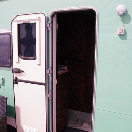 Hotel 千代丸コンテナハウス Uwajima Exterior foto