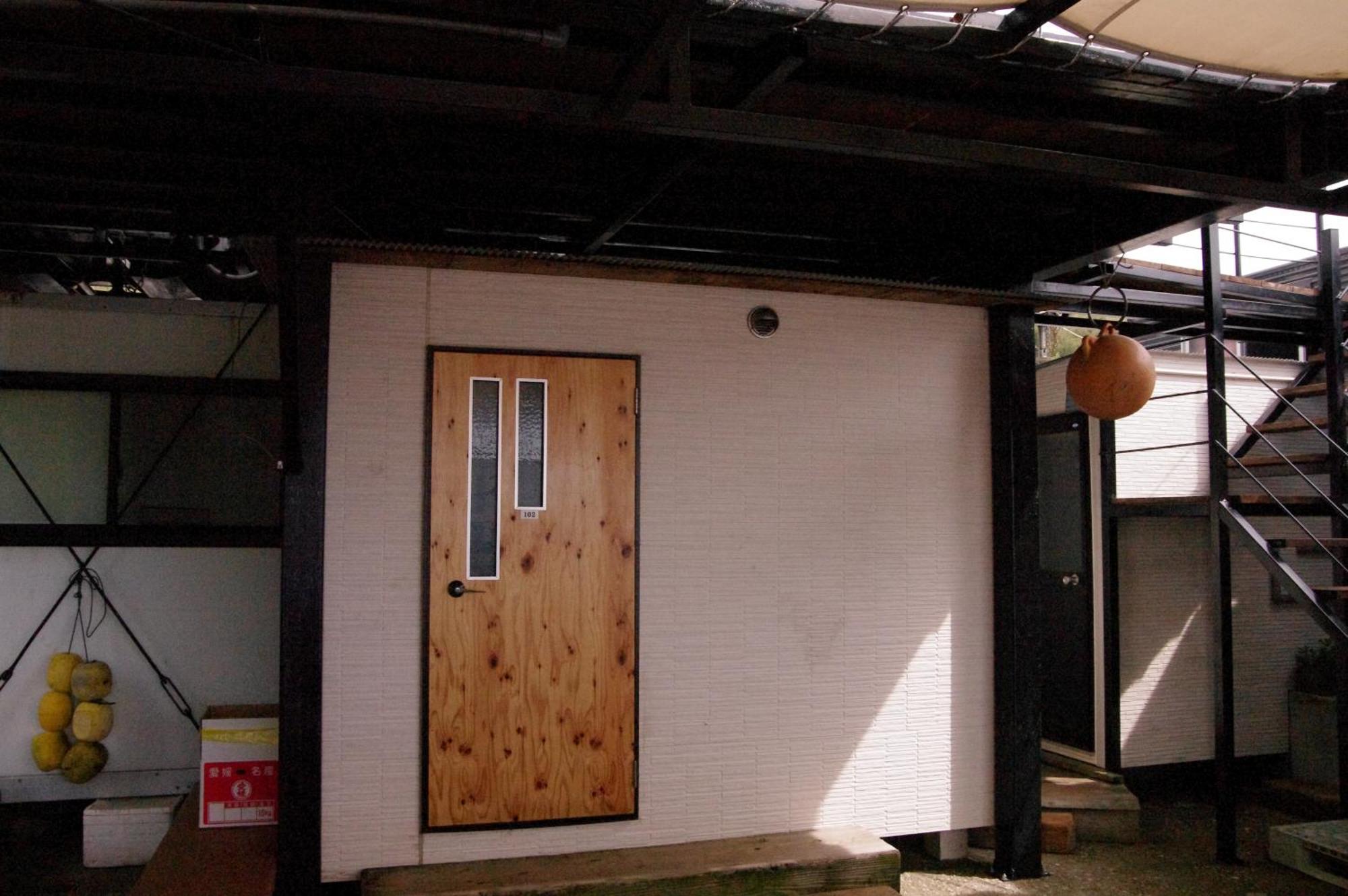 Hotel 千代丸コンテナハウス Uwajima Exterior foto